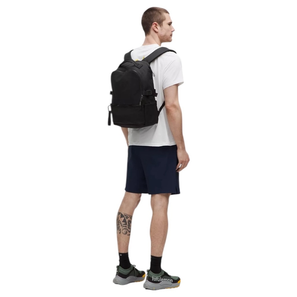 LULULEMON New Crew Black Logo Wordmark Keychain Pull Full Size Backpack